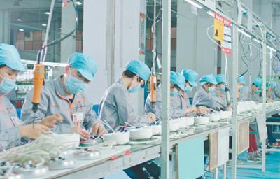 深耕小家电领域 小熊电器的创新战略与市场洞察